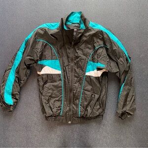 Vintage MacGregor Brand Windbreaker. Size Medium.